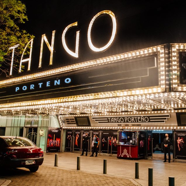 Noche de Tango en el Teatro Porteño